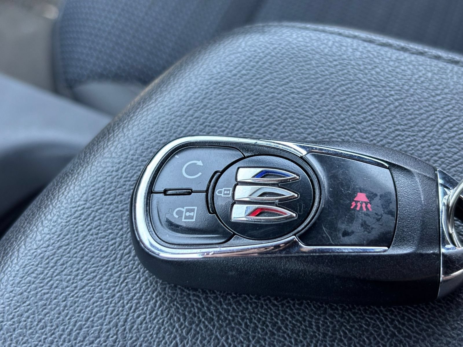 Used 2025 Buick Envista Preferred FWD image 22