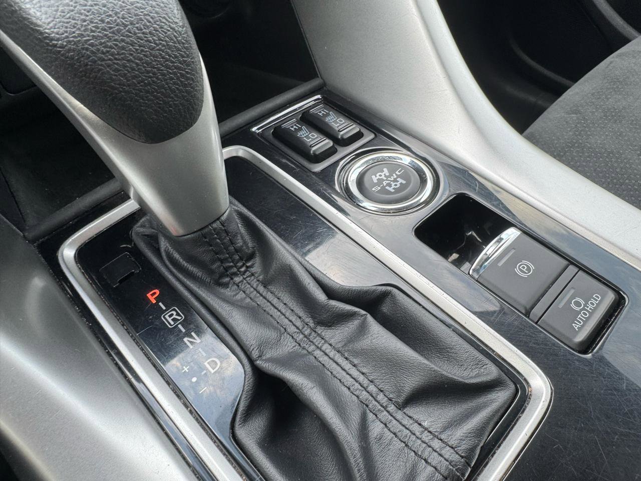 Used 2024 Mitsubishi Eclipse Cross SE image 34