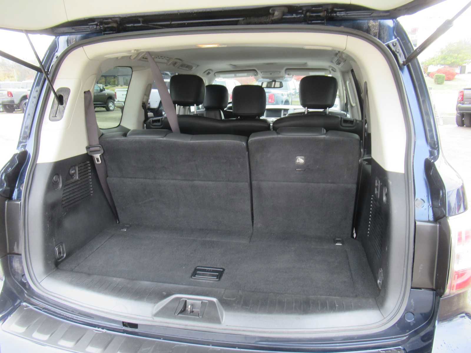 Used 2019 Nissan Armada SL w/ Premium Package image 5