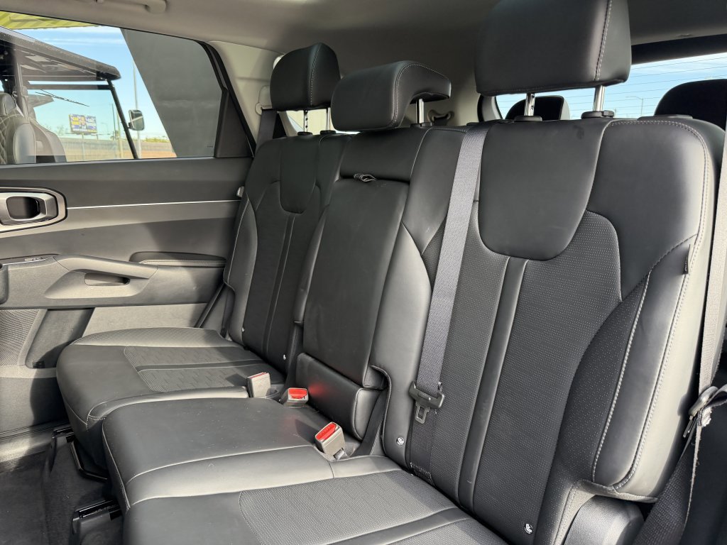 Used 2024 Kia Sorento S w/ Panoramic Sunroof Package image 36