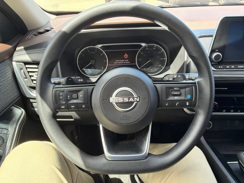 Used 2023 Nissan Rogue SV AWD/4WD image 15