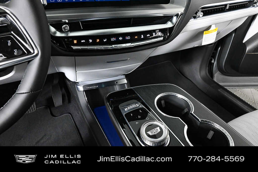 New 2026 Cadillac Lyriq Luxury RWD image 17