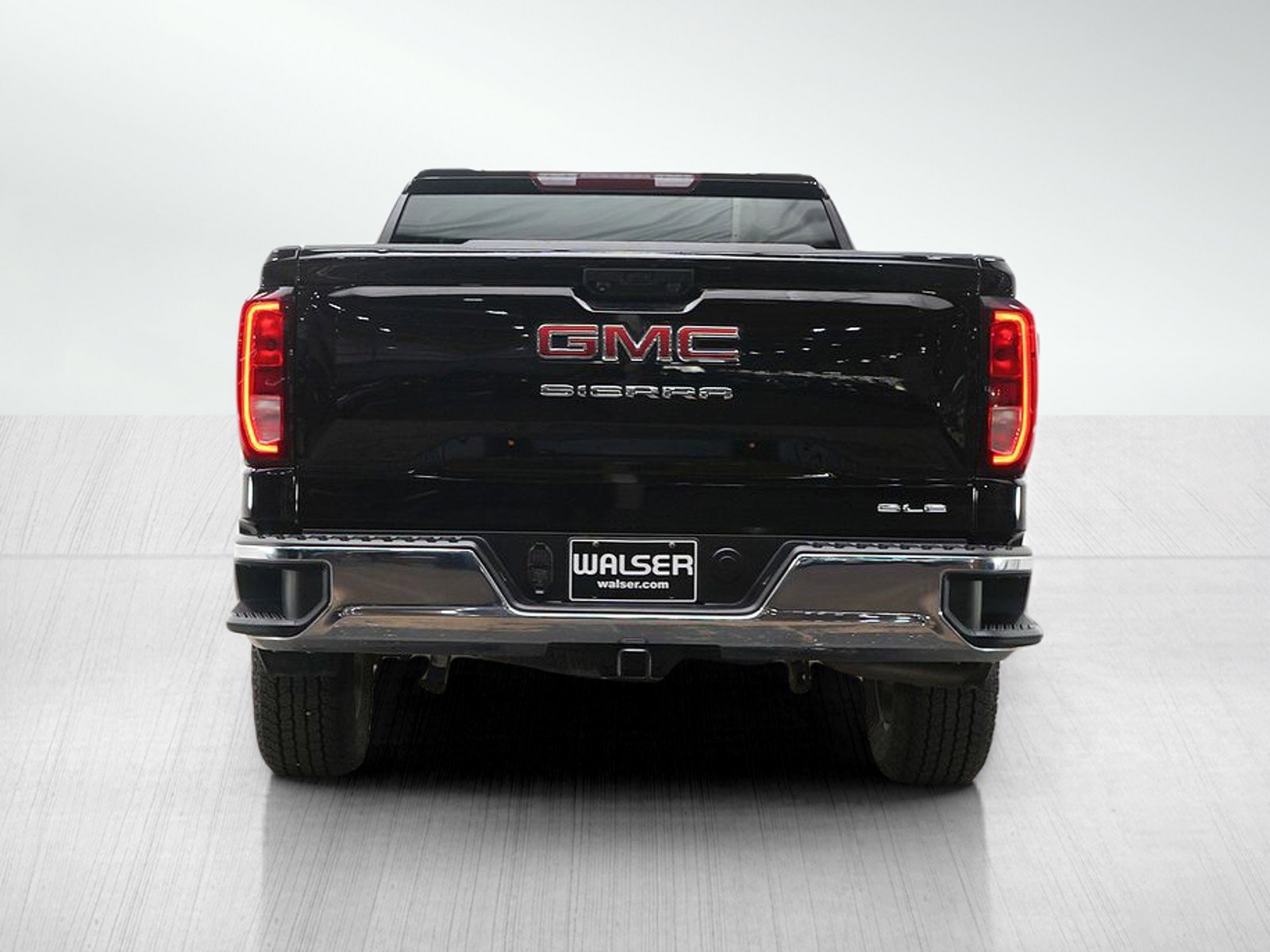 Used 2022 GMC Sierra 1500 SLE AWD/4WD image 4