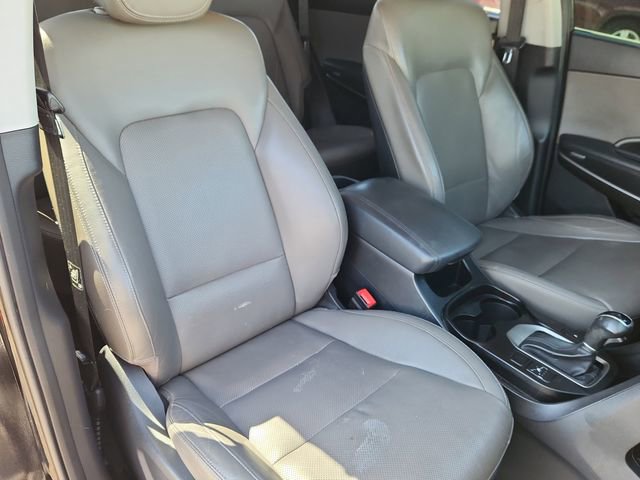 Used 2017 Hyundai Santa Fe Limited w/ Cargo Package AWD/4WD image 13