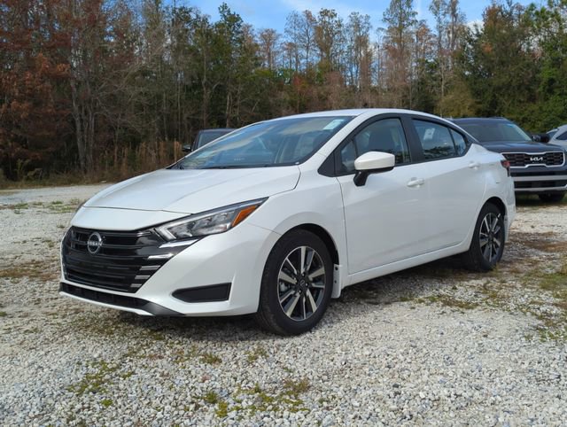 New 2025 Nissan Versa SV w/ Trunk Package image 4