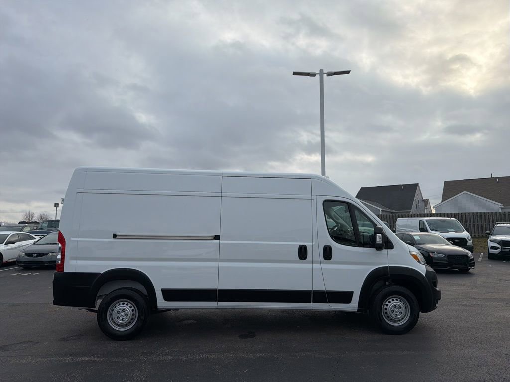 Used 2024 RAM ProMaster 2500 image 8