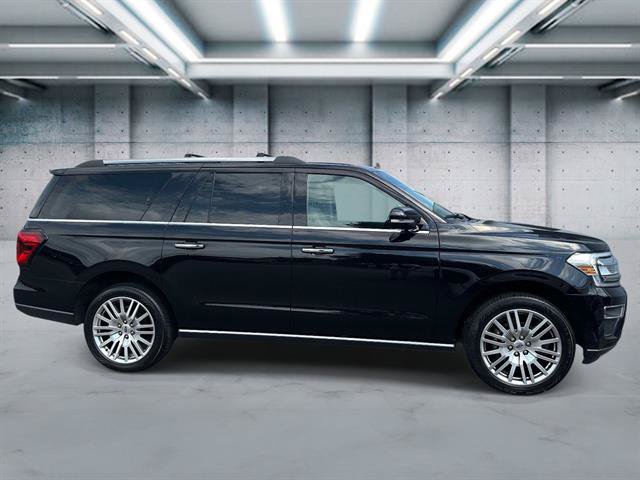 Used 2023 Ford Expedition Max Limited AWD/4WD image 3