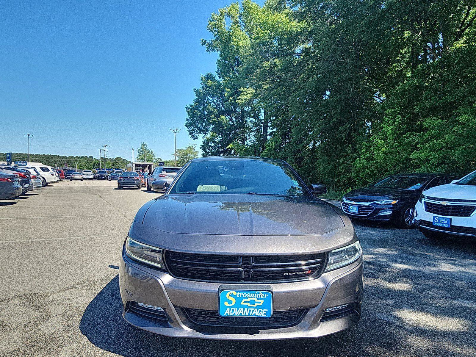 Used 2015 Dodge Charger R/T w/ Plus Group RWD image 8