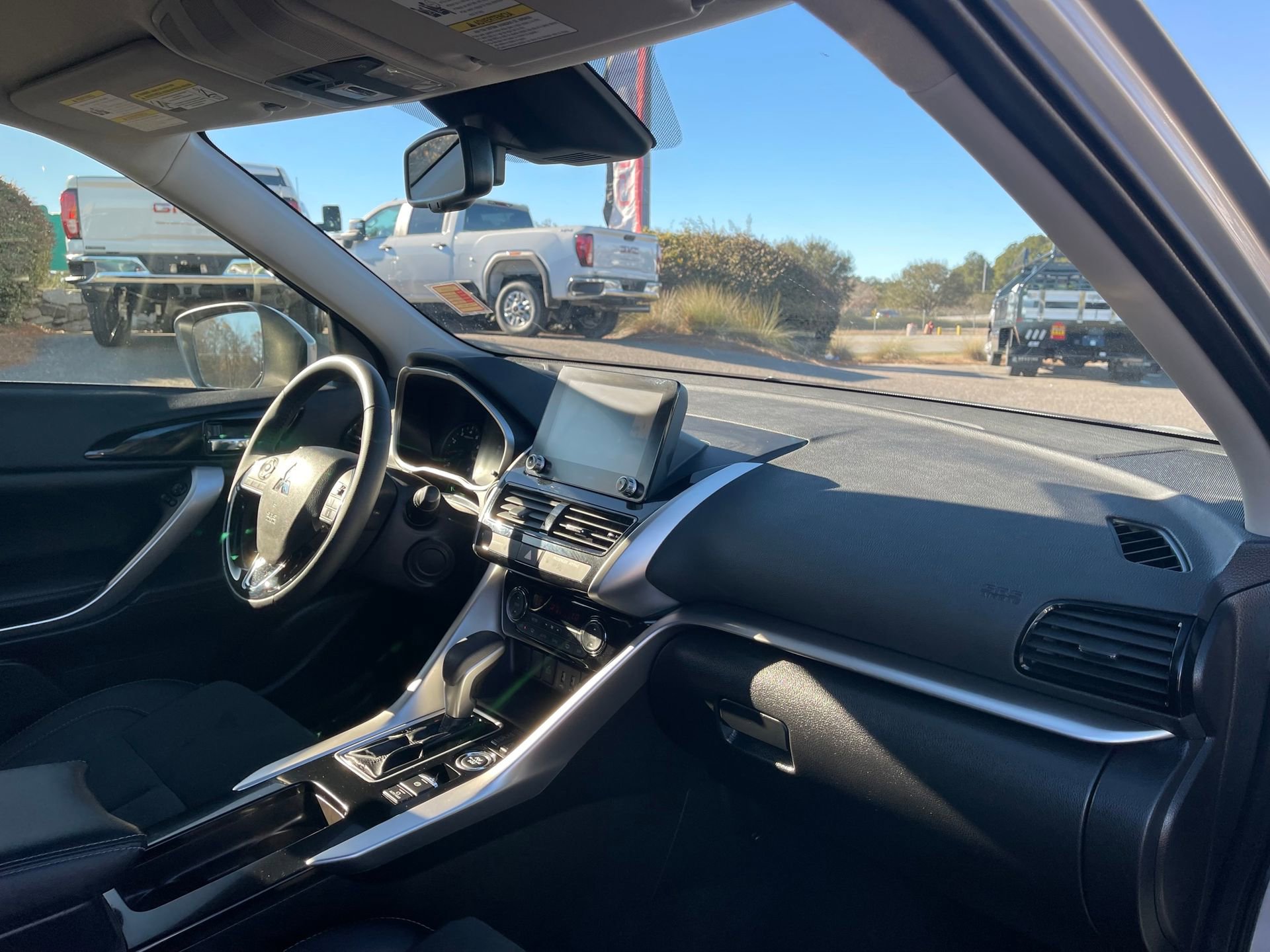 Used 2025 Mitsubishi Eclipse Cross Black Edition image 29