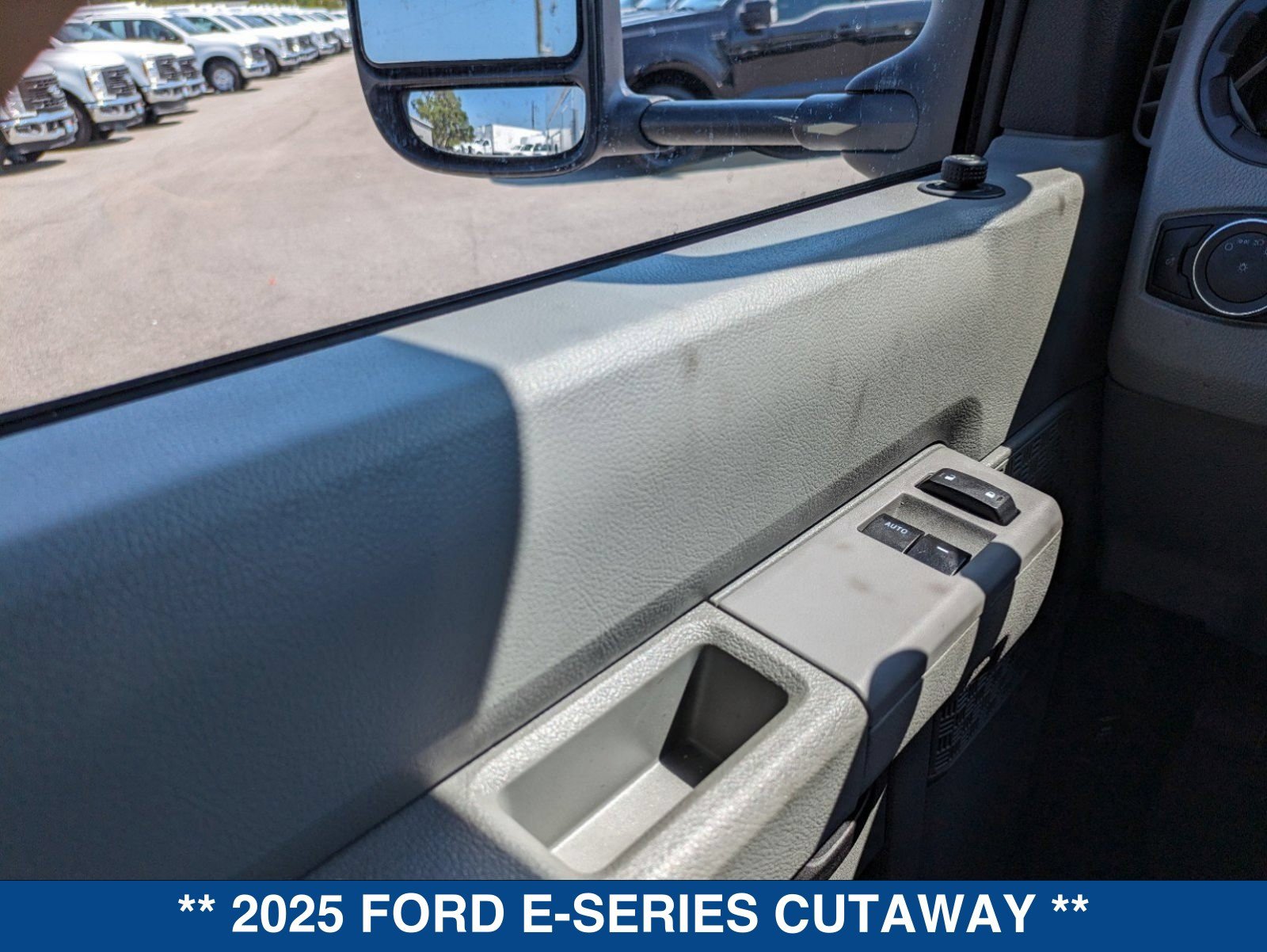 New 2025 Ford E-350 and Econoline 350 Super Duty w/ Power Equipment Group RWD image 20