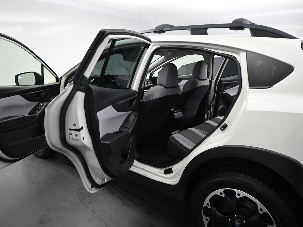 Used 2022 Subaru Crosstrek 2.0i Premium image 14