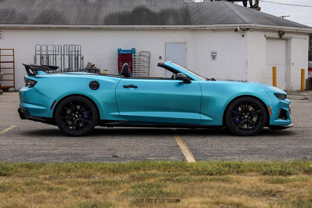Used 2019 Chevrolet Camaro ZL1 RWD image 9