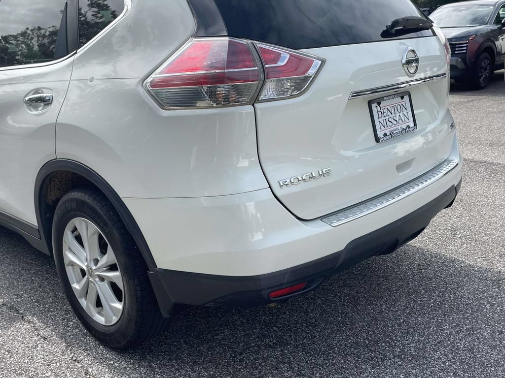 Used 2016 Nissan Rogue SV w/ SV Premium Package FWD image 13