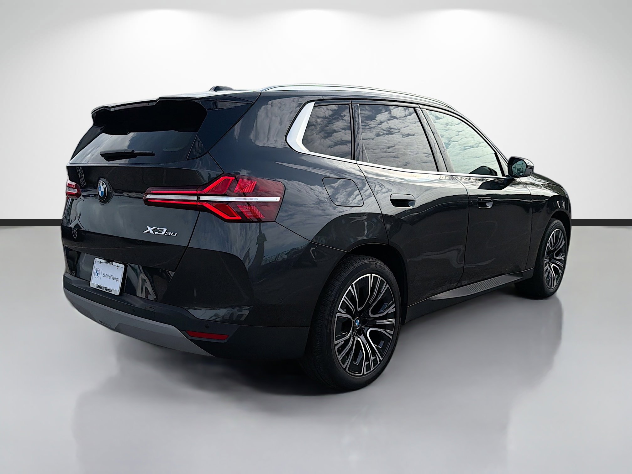 Used 2025 BMW X3 xDrive30i image 3