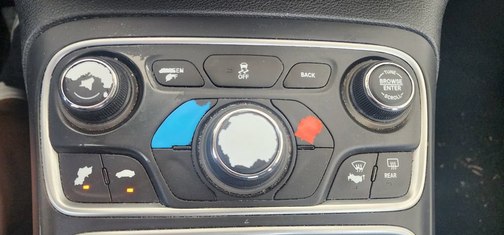 Used 2016 Chrysler 200 Limited FWD image 27