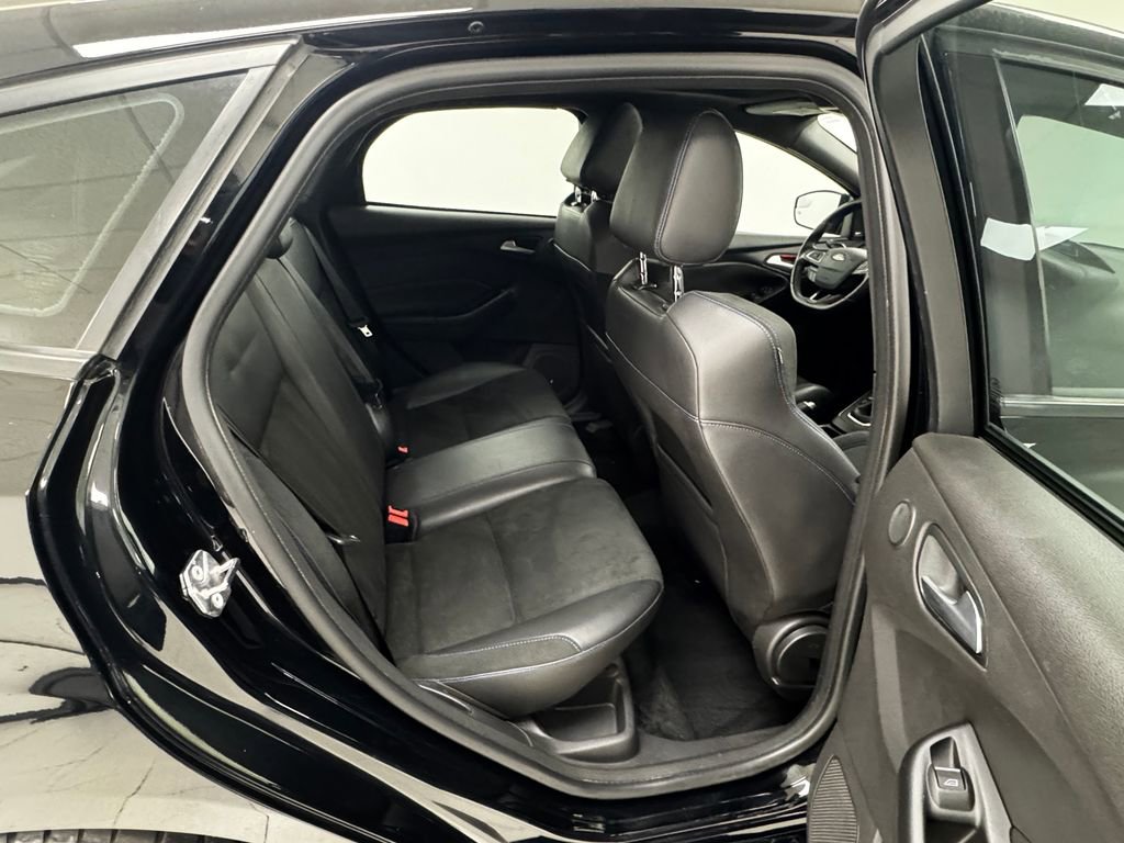 Used 2017 Ford Focus RS image 16