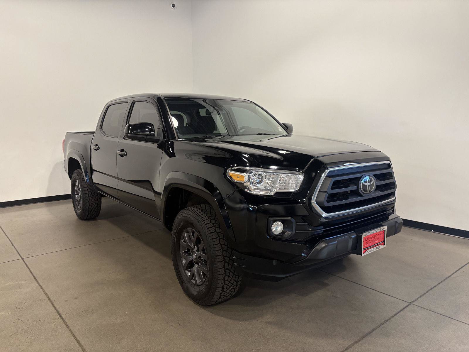 Used 2023 Toyota Tacoma SR5 AWD/4WD image 1
