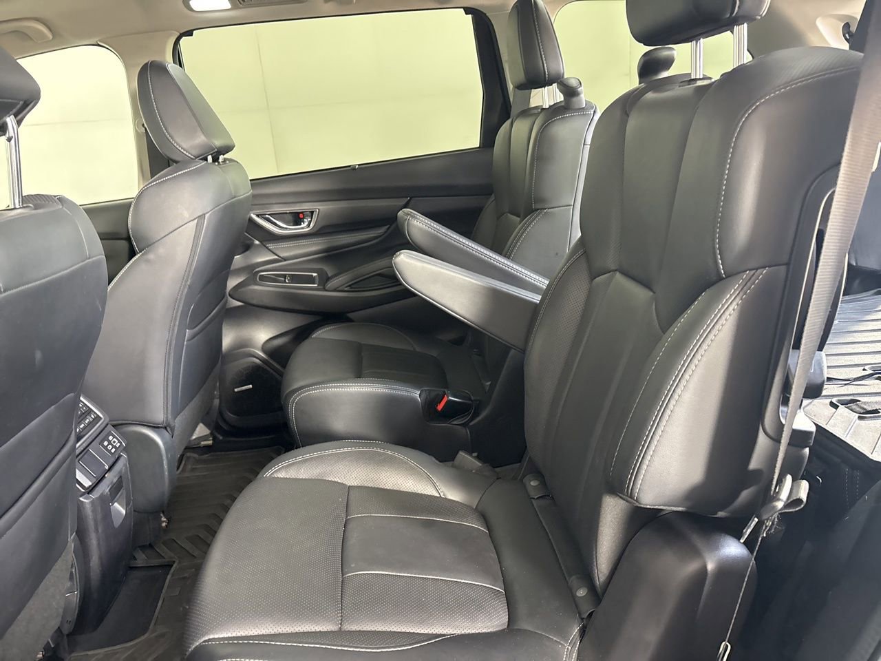 Used 2023 Subaru Ascent Limited w/ Technology Package image 21