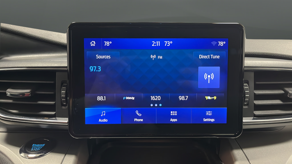 Used 2023 Ford Explorer XLT w/ Equipment Group 202A AWD/4WD image 13