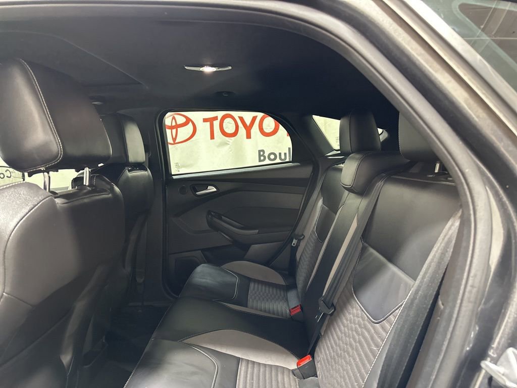 Used 2017 Ford Focus ST w/ Equipment Group 401A image 19