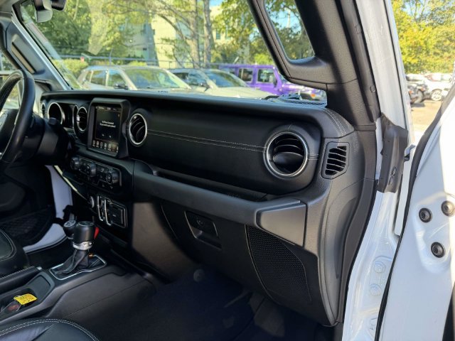 Used 2023 Jeep Wrangler Unlimited Sahara w/ Cold Weather Group AWD/4WD image 28