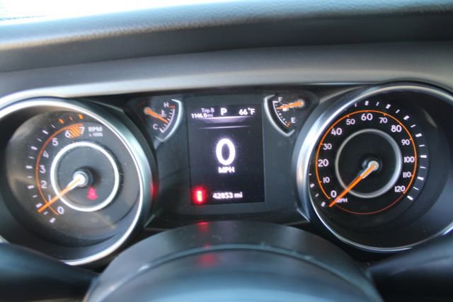 Used 2023 Jeep Wrangler Sport S image 17