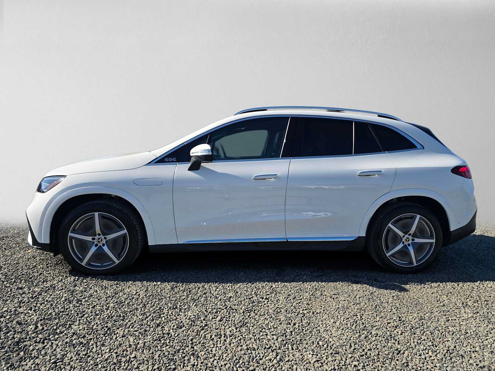 New 2027 Mercedes-Benz EQE 320 4MATIC SUV image 6