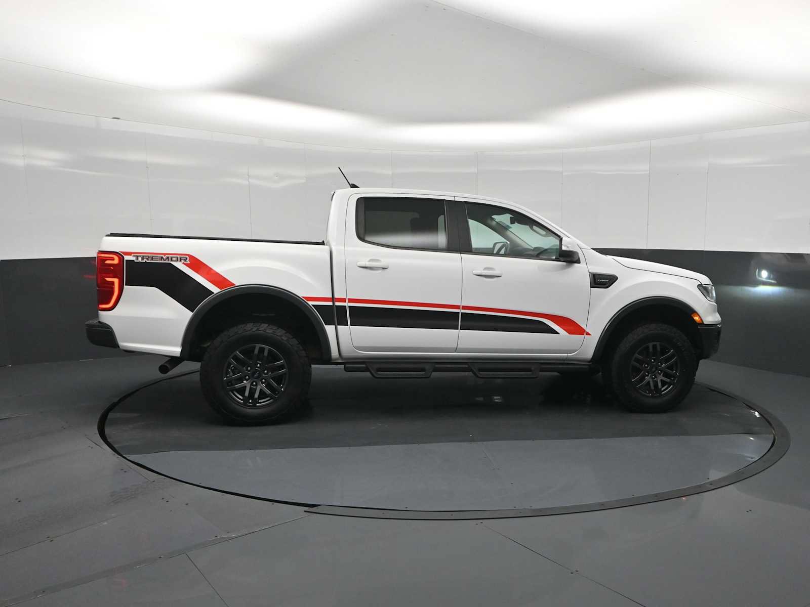 Certified 2021 Ford Ranger Lariat w/ Tremor Off-Road Package AWD/4WD image 9
