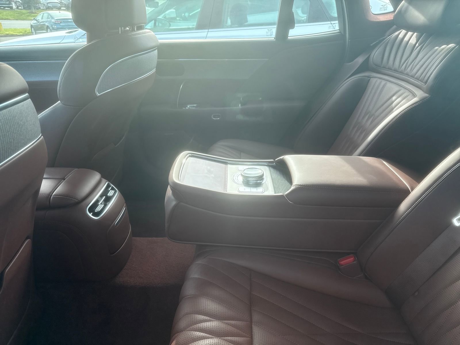 Used 2023 Genesis G90 3.5T image 11