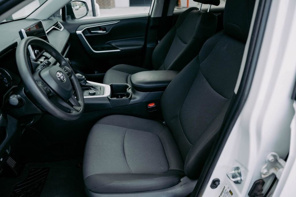 Used 2024 Toyota RAV4 XLE image 14