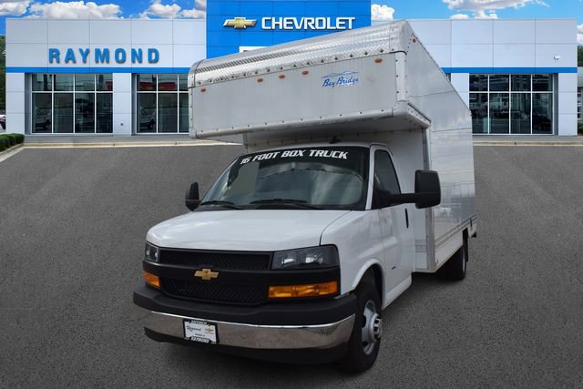 New 2025 Chevrolet Express 3500 w/ Power Convenience Package image 8