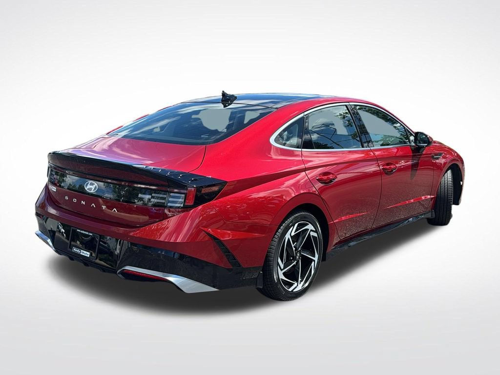 Used 2025 Hyundai Sonata SEL FWD image 7