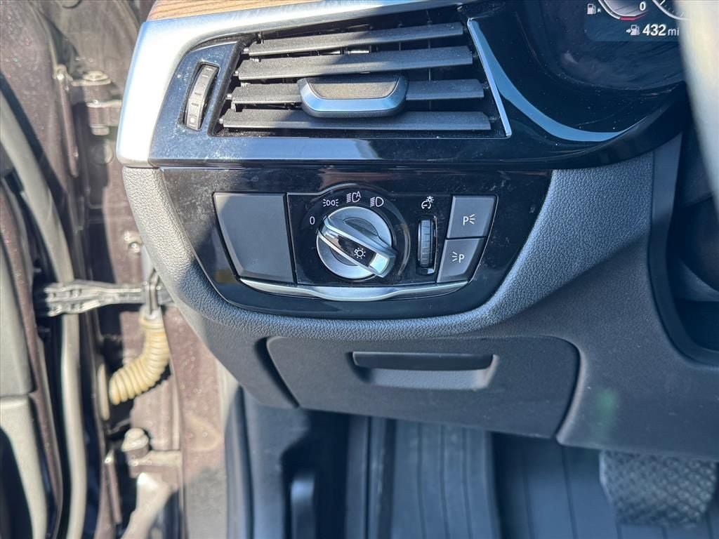 Used 2021 BMW 530i xDrive w/ Premium Package AWD/4WD image 18