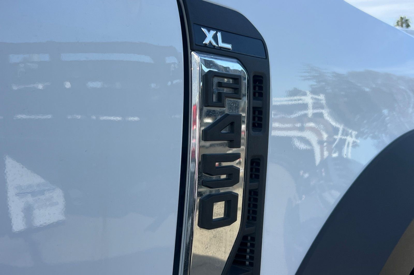 New 2023 Ford F450 XL w/ XL Chrome Package image 29