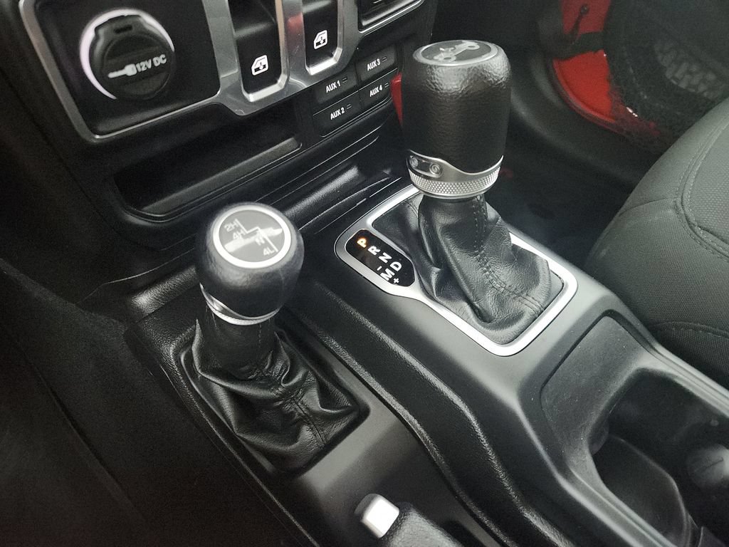 Used 2018 Jeep Wrangler Sport AWD/4WD image 32
