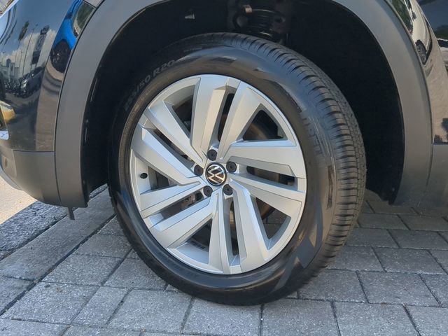 Used 2022 Volkswagen Atlas Cross Sport SE image 34
