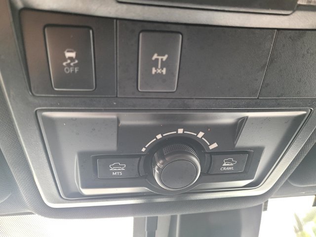 Certified 2019 Toyota Tacoma TRD Off-Road AWD/4WD image 28