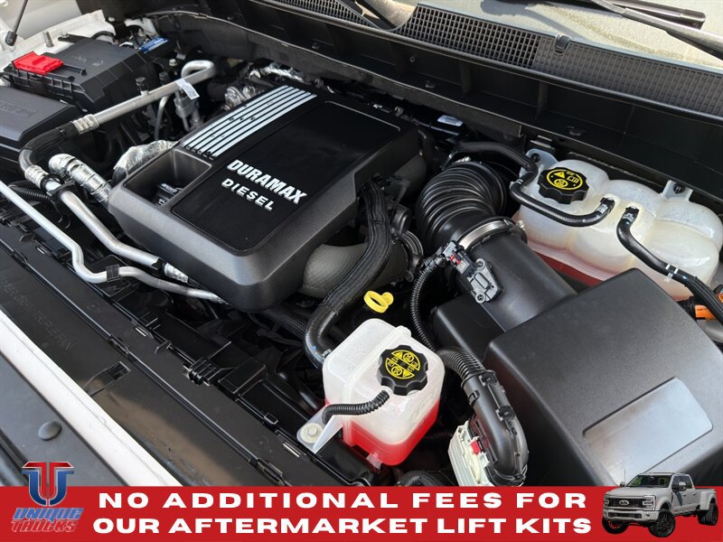 Used 2022 Chevrolet Silverado 1500 High Country w/ Technology Package RWD image 14