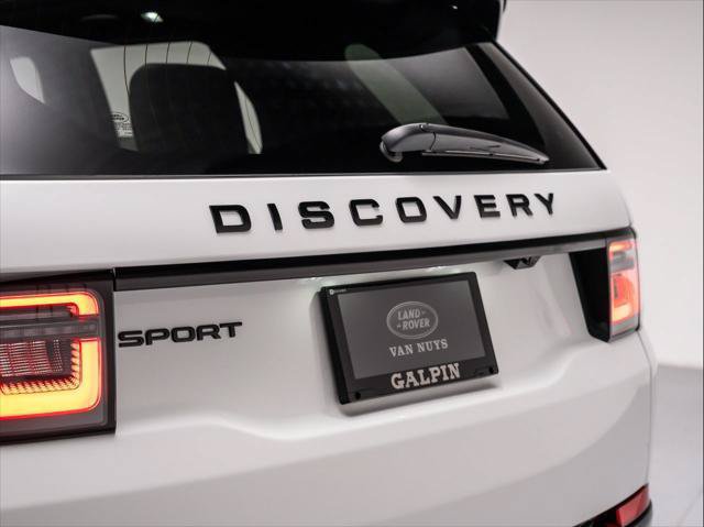 New 2026 Land Rover Discovery Sport Landmark AWD/4WD image 30