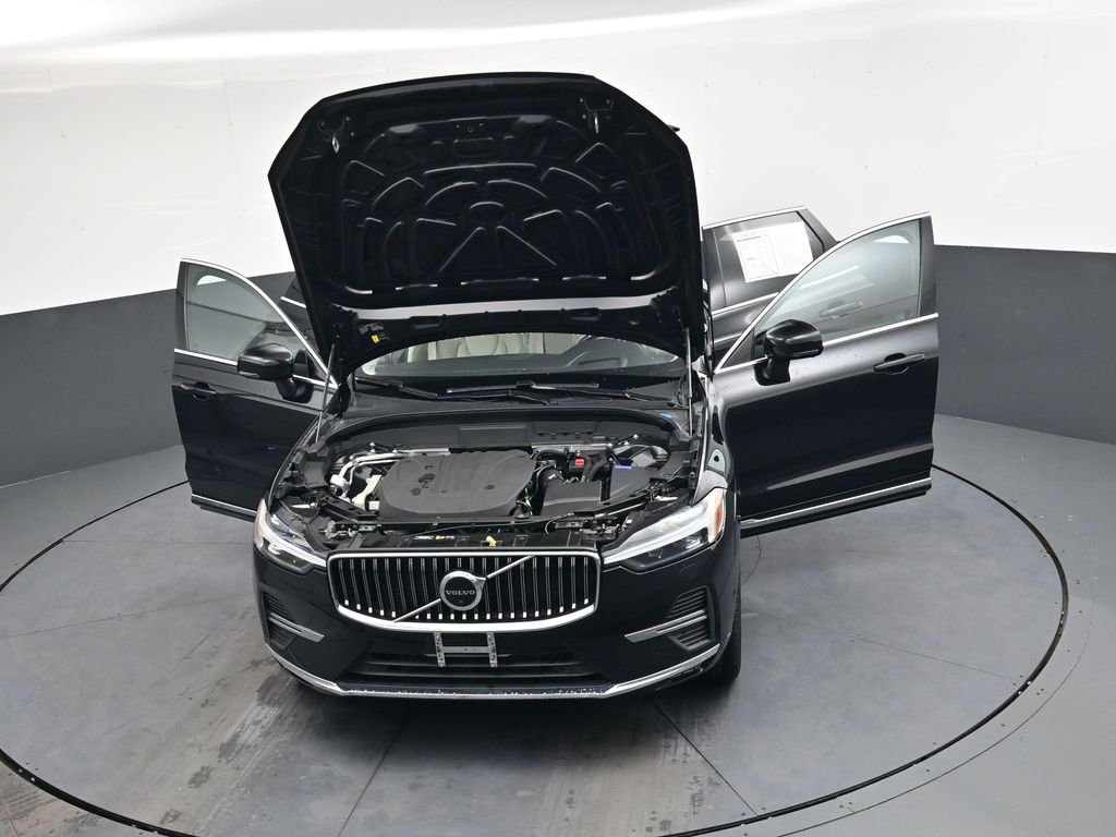 Used 2022 Volvo XC60 B5 Inscription w/ Advanced Package image 42