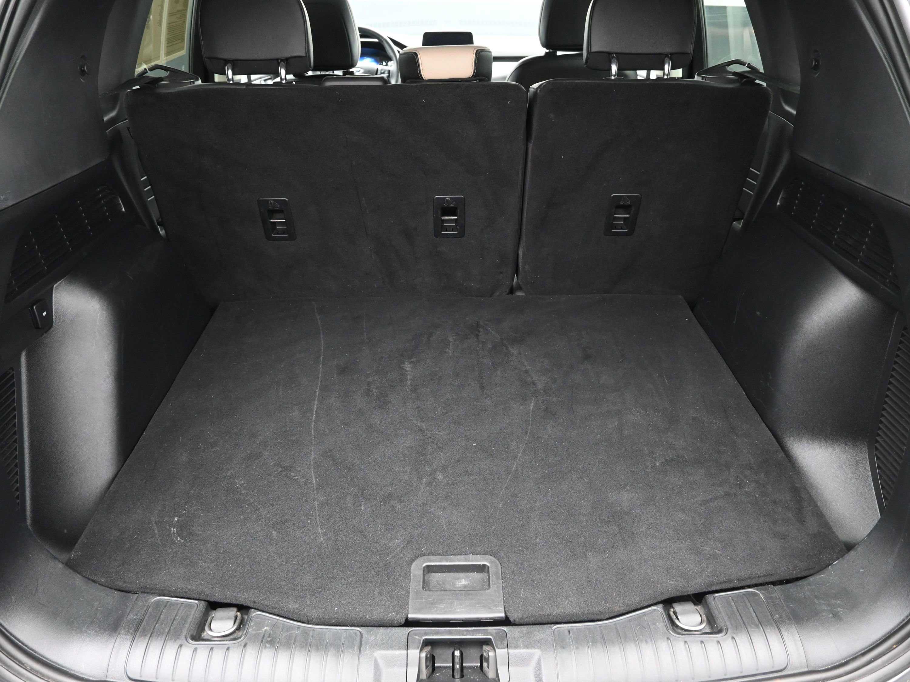 Used 2021 Ford Escape SEL image 24