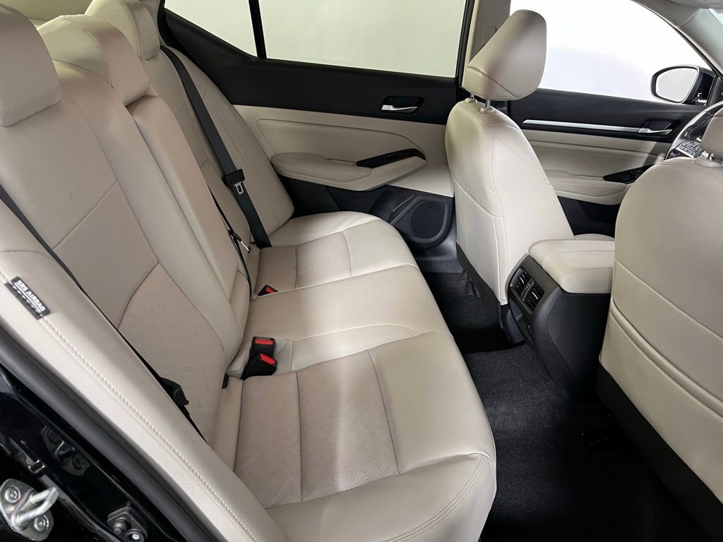 Used 2023 Nissan Altima 2.5 SL image 32