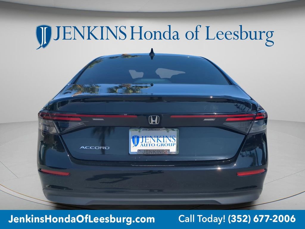 Certified 2025 Honda Accord SE image 4