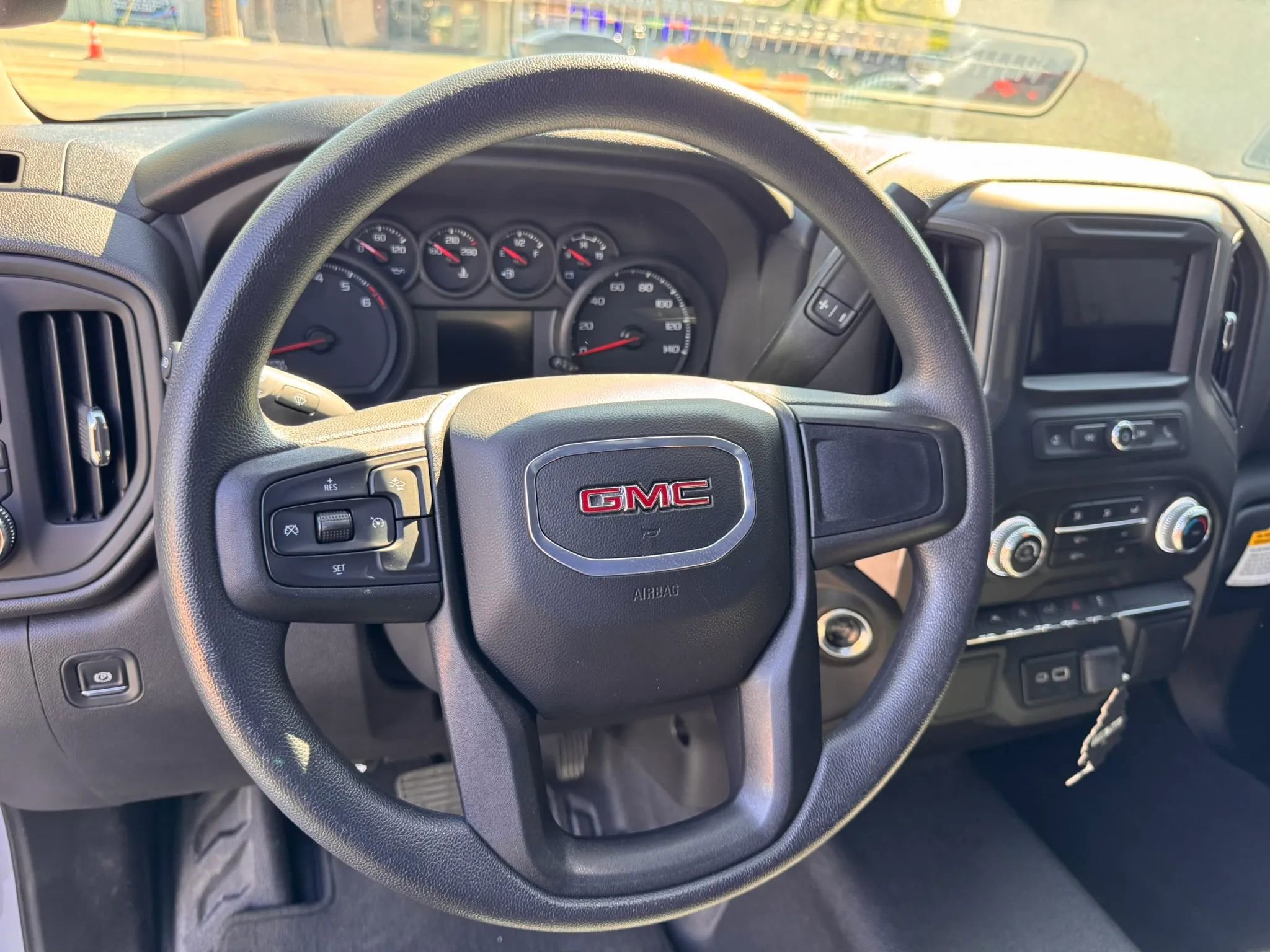 Used 2025 GMC Sierra 1500 Pro w/ Pro Value Package AWD/4WD image 17