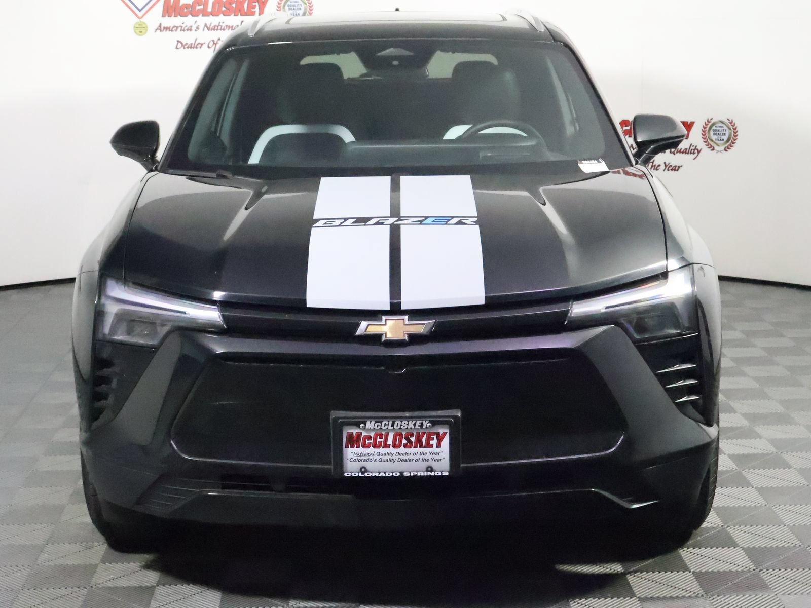 Used 2024 Chevrolet Blazer EV LT AWD/4WD image 9
