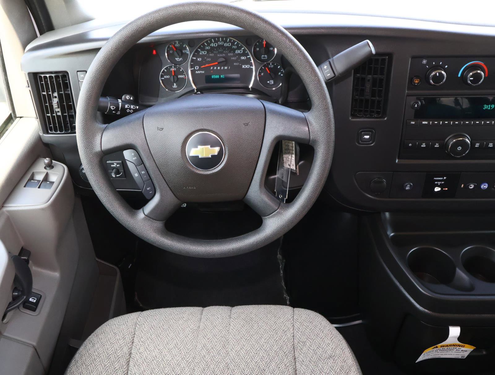 Used 2025 Chevrolet Express 3500 LS image 8