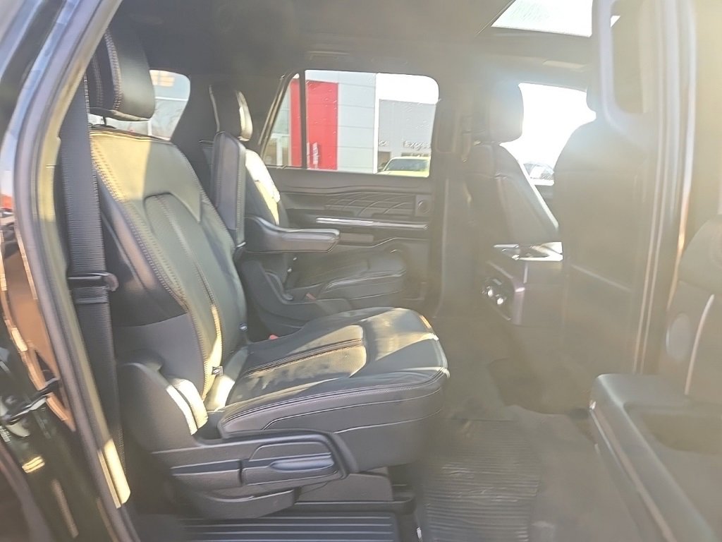 Used 2022 Ford Expedition Max Platinum image 37