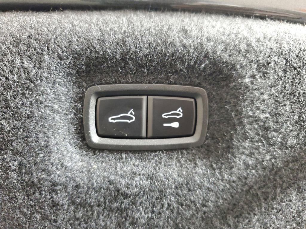 Used 2022 Audi e-tron GT Premium Plus w/ Performance Package image 9