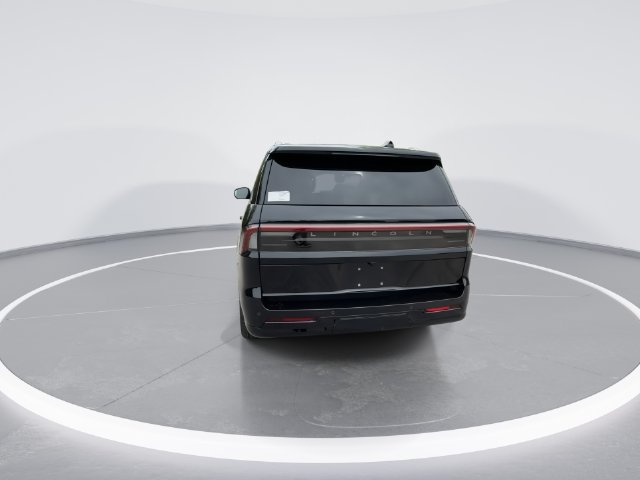 New 2026 Lincoln Navigator L Reserve AWD/4WD image 7