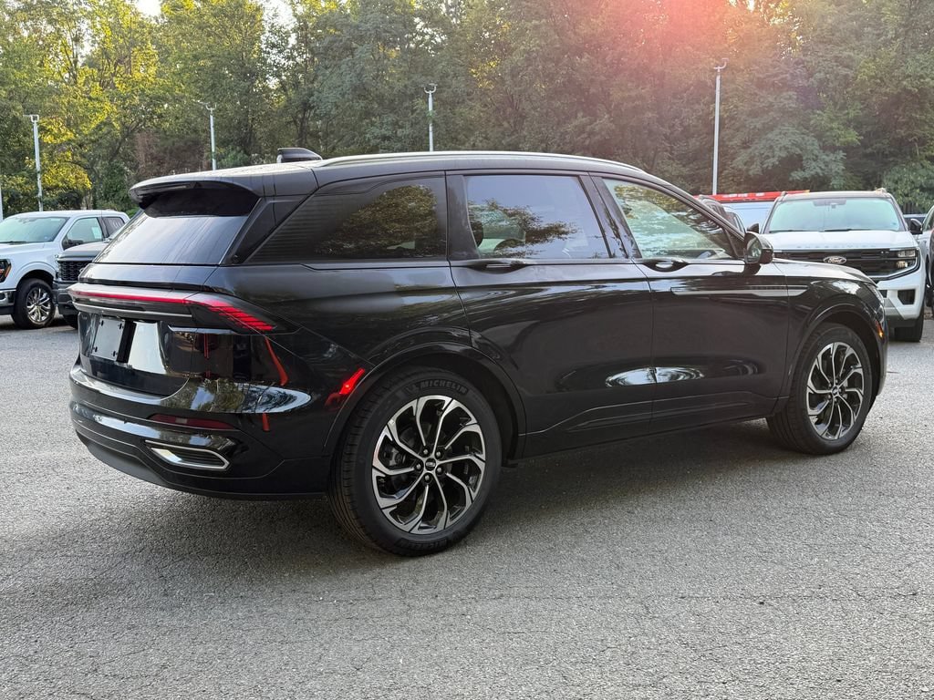 New 2026 Lincoln Nautilus Reserve AWD/4WD image 5